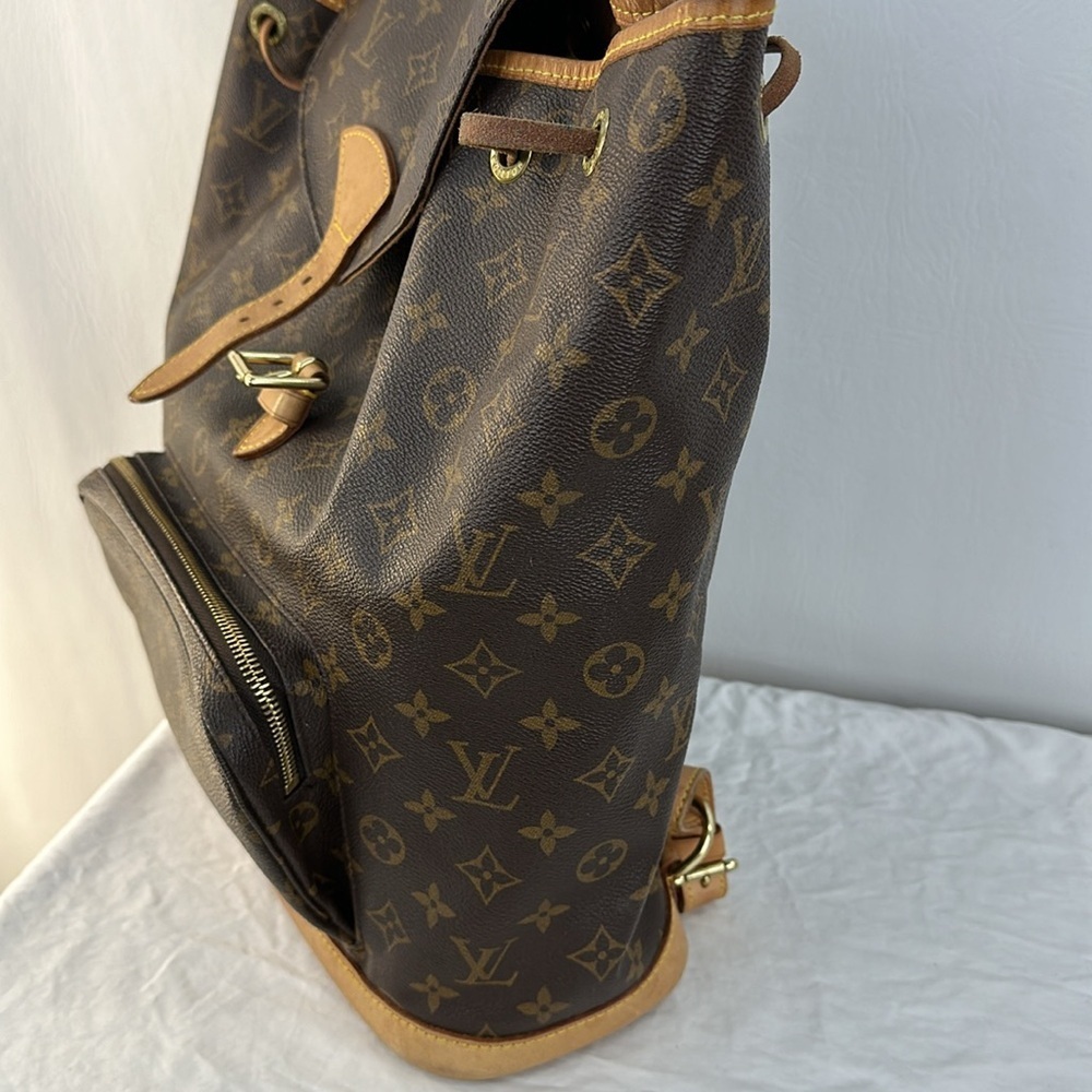 Authentic Vintage Louis Vuitton Backpack - Picture 13 of 15